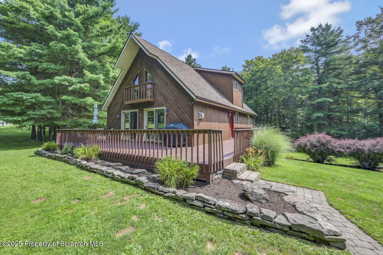Property Photo:  208 Smith Drive  PA 18822 