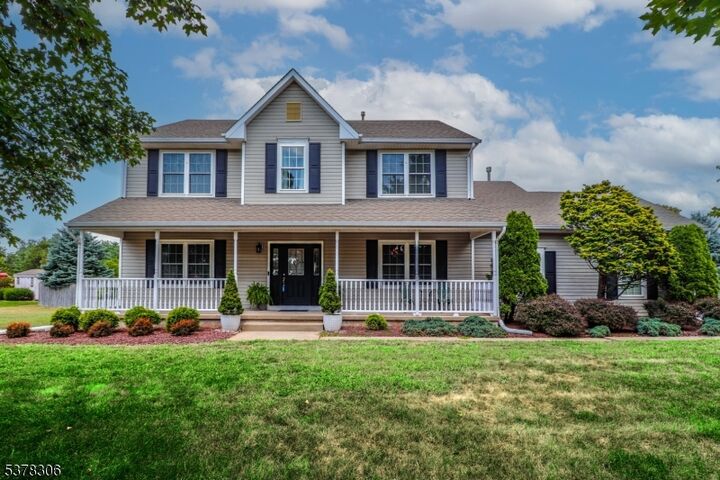 12 Zeller Dr  Franklin Twp. NJ 08873 photo