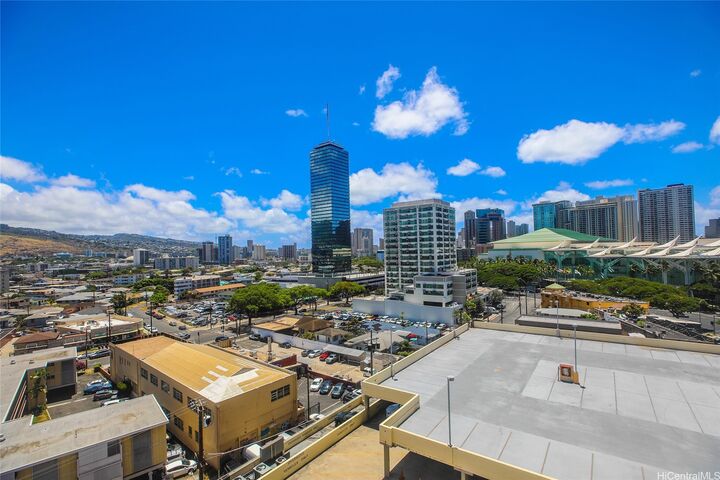 Property Photo: 1655 Makaloa Street 1114 HI 96814