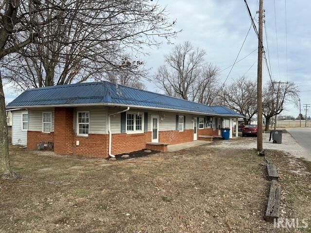 Property Photo:  1405 S 15th Street  IN 47591 