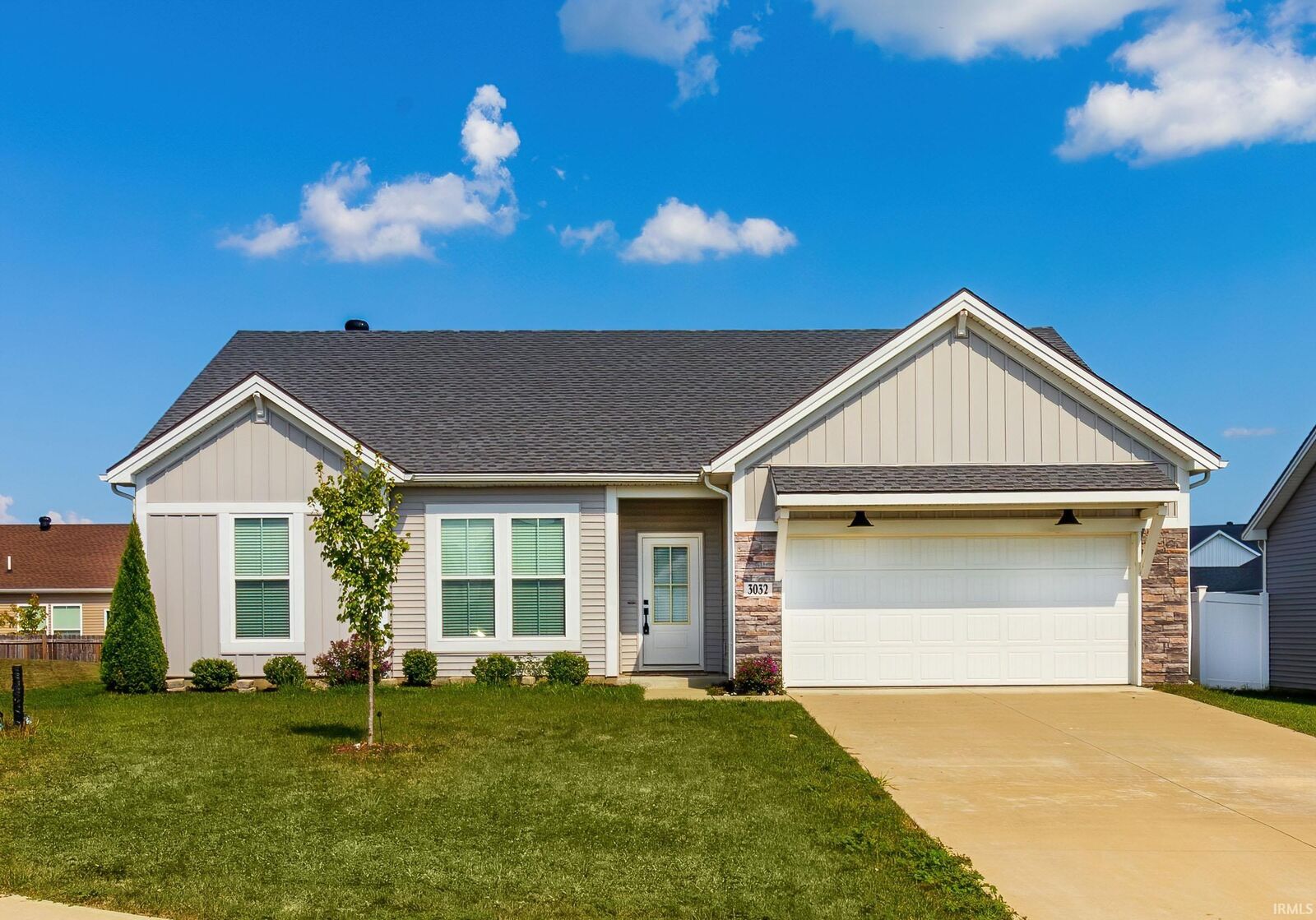 Property Photo: 3032 Highbury Court IN 47630