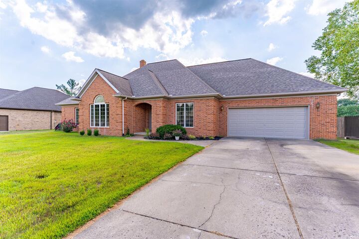 Property Photo:  10108 Brookcrest Drive  IN 47711 