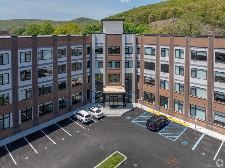 15 Washington Avenue 305  Suffern NY 10901 photo