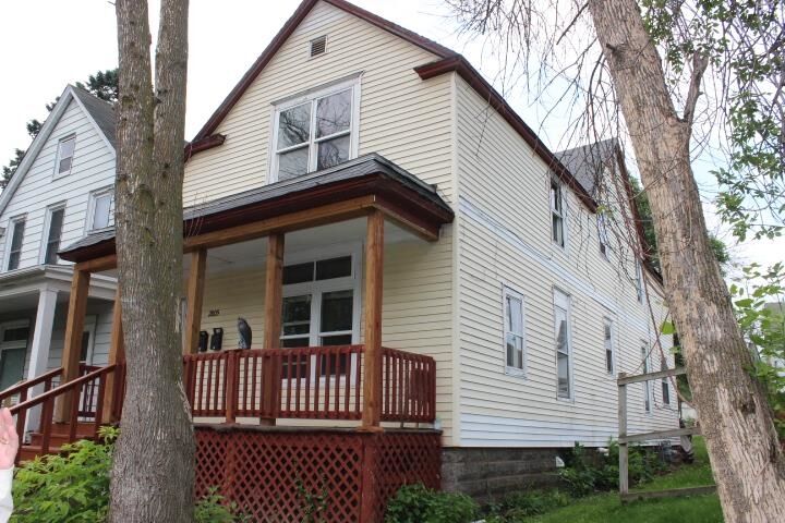 Property Photo: 2805 W 2nd St MN 55806