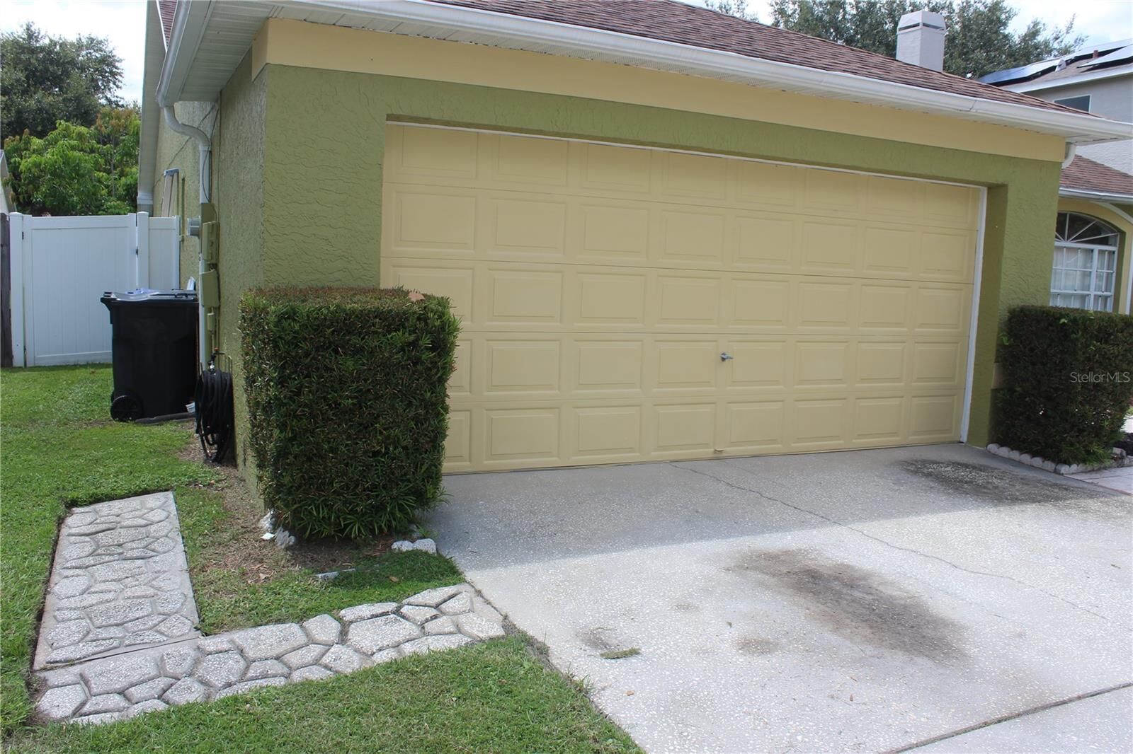 Property Photo: 1213 Sweet Gum Drive FL 33511