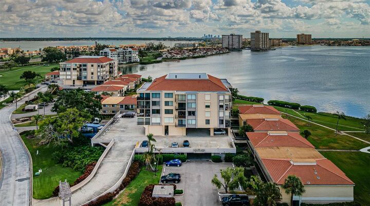 Property Photo:  6158 Palma Del Mar Boulevard S 305  FL 33715 