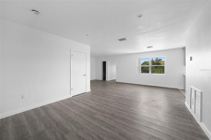 Property Photo:  2208 Anne Avenue  FL 33952 