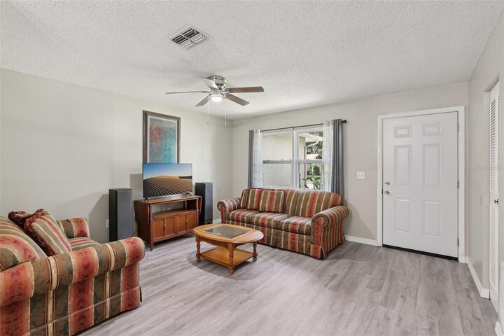 Property Photo:  6426 Meadowbrook Lane  FL 34653 