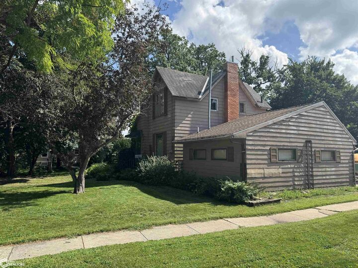 Property Photo:  415 N Shore Drive  IA 50428 