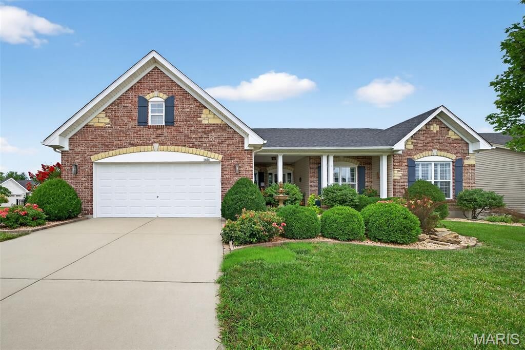 Property Photo:  1401 Noyack Drive  MO 63366 