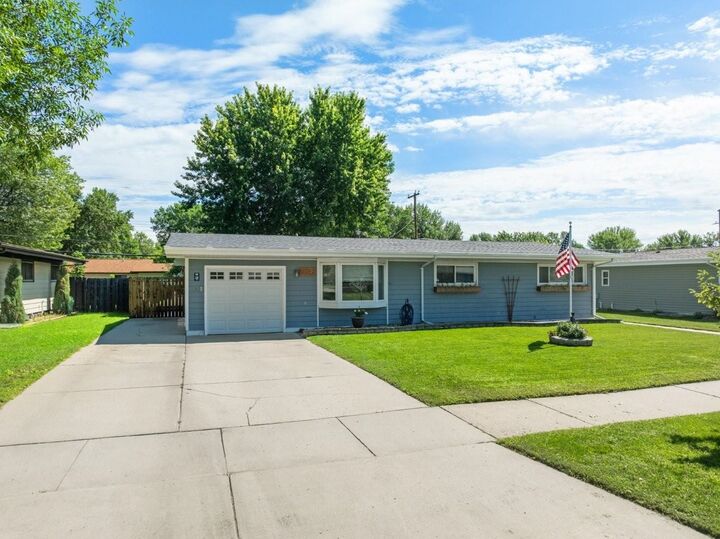 Property Photo:  117 24th St SW  ND 58701 