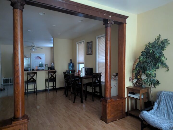 Property Photo: 2423 W Moffat Street IL 60647