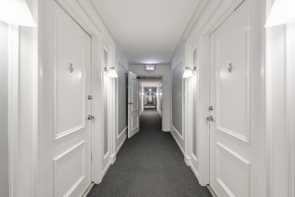 Property Photo:  5400 Carriageway Drive 109  IL 60008 