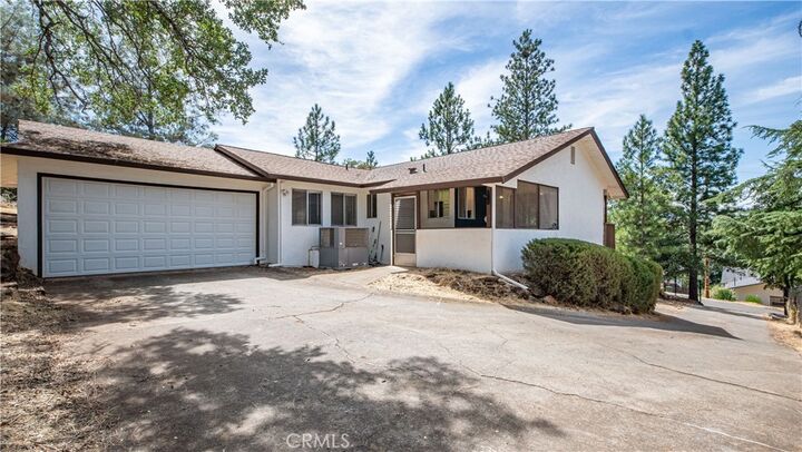 Property Photo: 17372 Meadow View Drive CA 95467