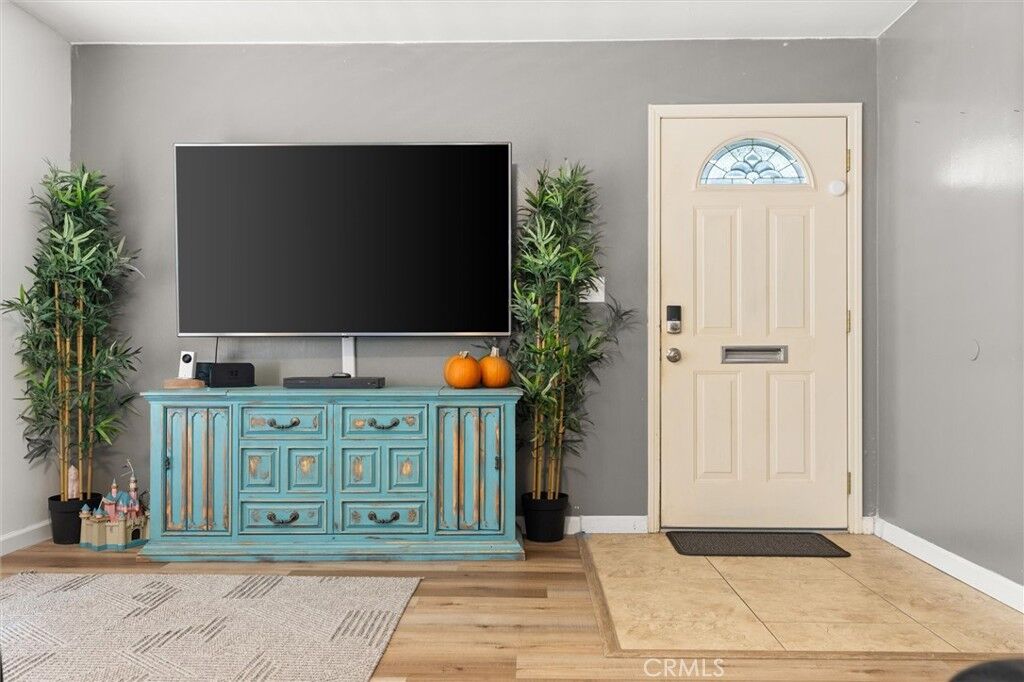 Property Photo: 616 S Boxwood Street CA 92802