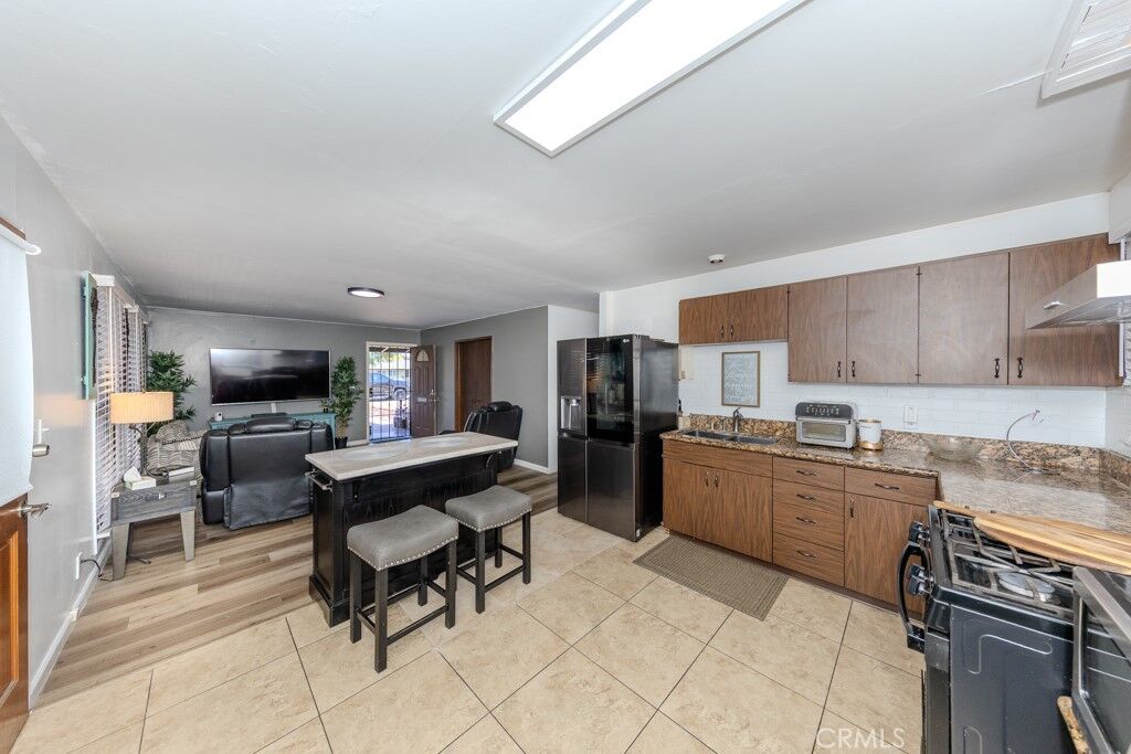 Property Photo: 616 S Boxwood Street CA 92802