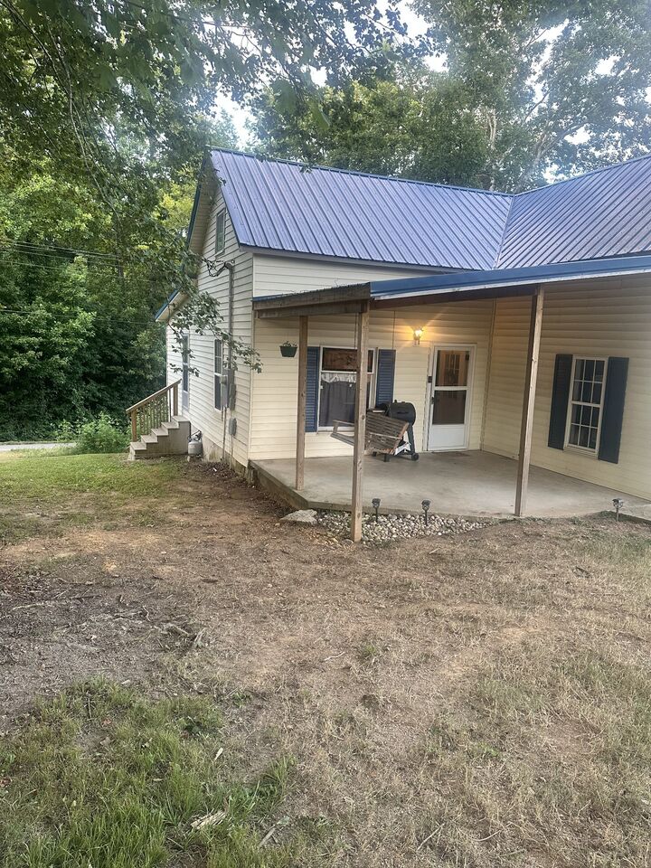 Property Photo:  2 Hardin Loop  TN 38486 