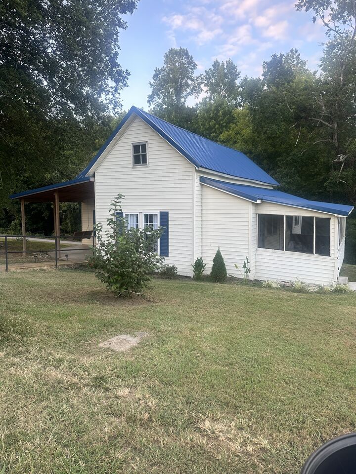 Property Photo:  2 Hardin Loop  TN 38486 