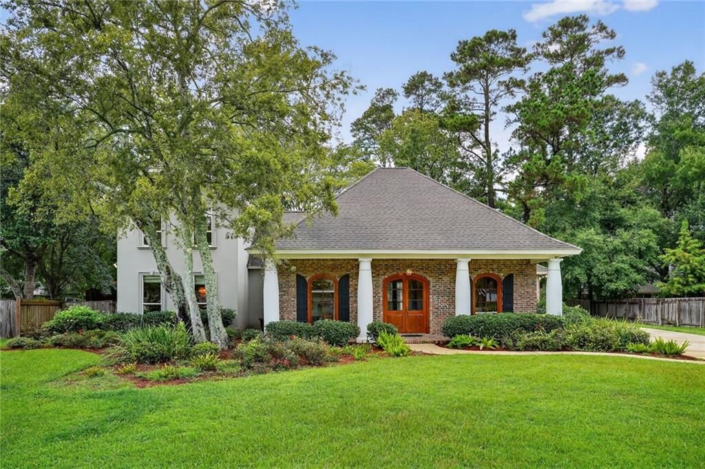 Property Photo:  7013 Edgewater Drive  LA 70471 