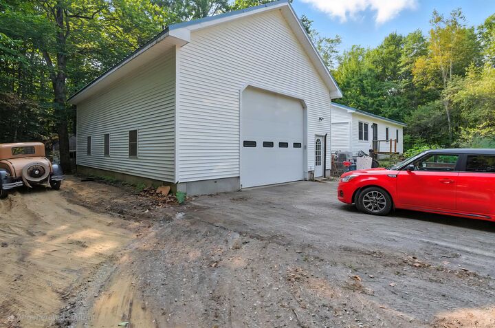 Property Photo: 472 Nottingham Drive VT 05468