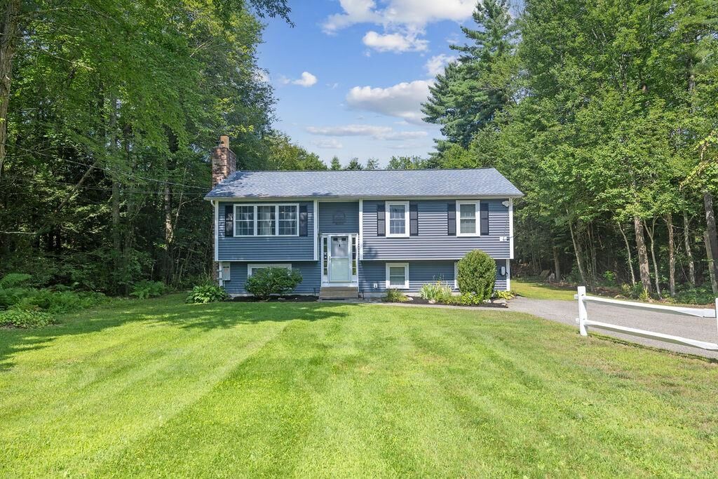 Property Photo:  264 Pingree Hill Road  NH 03032 