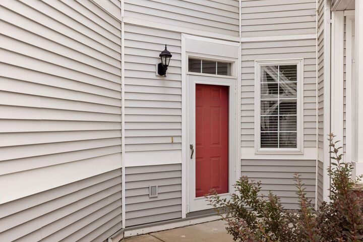 Property Photo:  2062 Mainstreet  MN 55343 