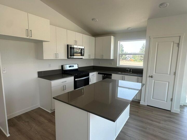 Property Photo:  730 NE Rickenbacker Road 131  OR 97741 