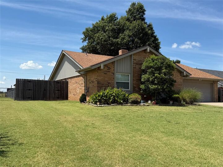 Property Photo: 130 Bowerwood Drive OK 73018