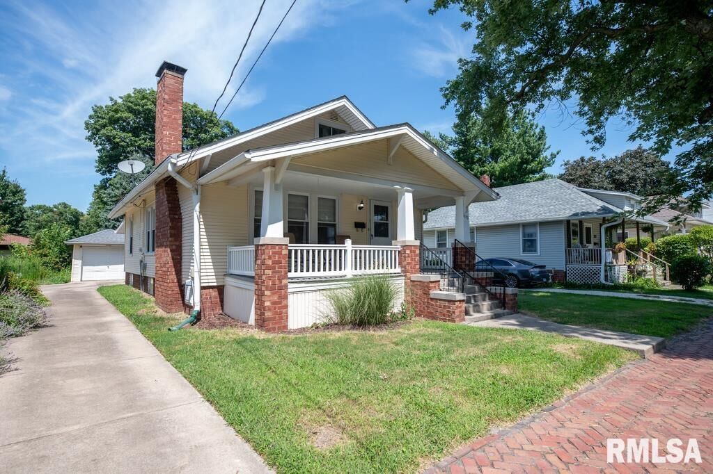 Property Photo: 1151 W North Street IL 61401