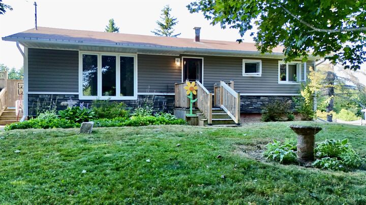 Property Photo:  11 Patti Lee Drive  PE C1A 6C6 