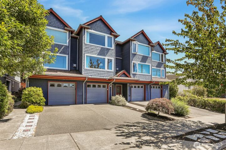 4318  Phinney Avenue N B  Seattle WA 98103 photo