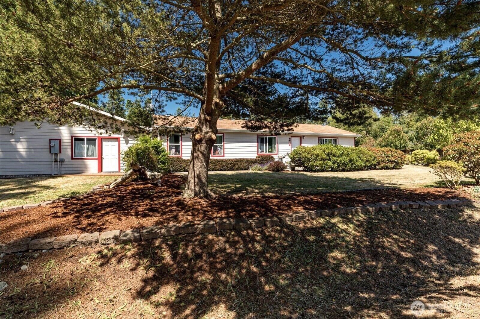 Property Photo: 401 Mitchell Drive WA 98239