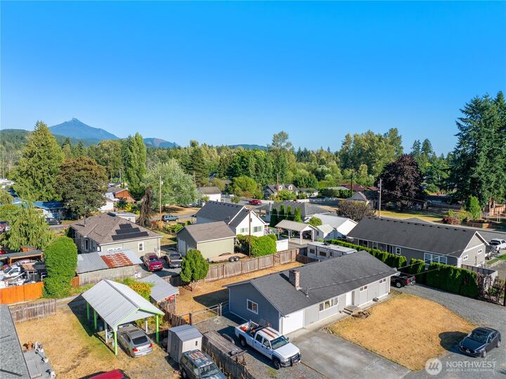 Property Photo: 311 Wabash Place WA 98252