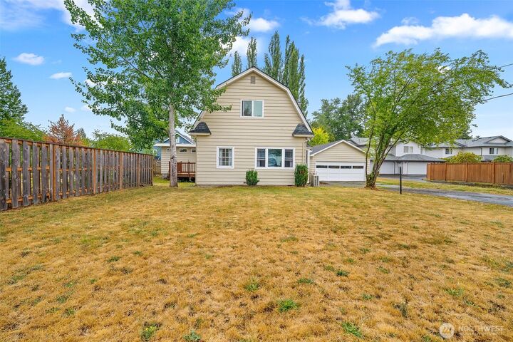 1812 E Maryland Street  Bellingham WA 98226 photo