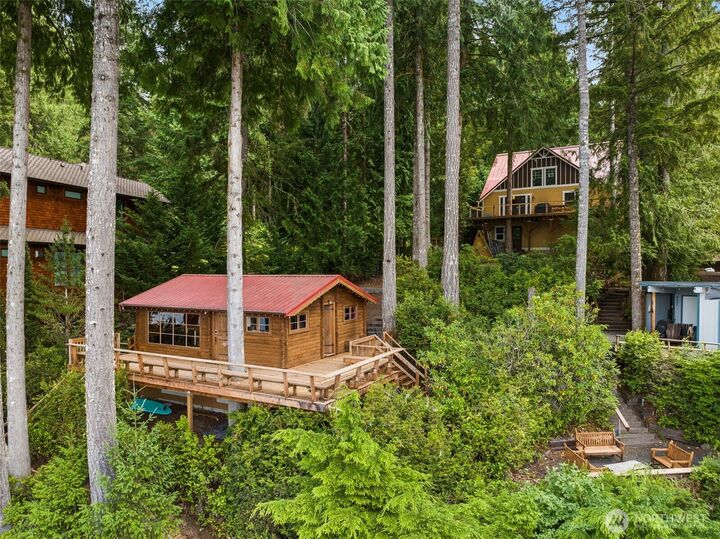 Property Photo: 1062 E Mason Lake Drive S WA 98546
