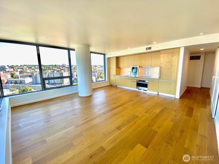 Property Photo:  1808  Minor Avenue 2508  WA 98101 