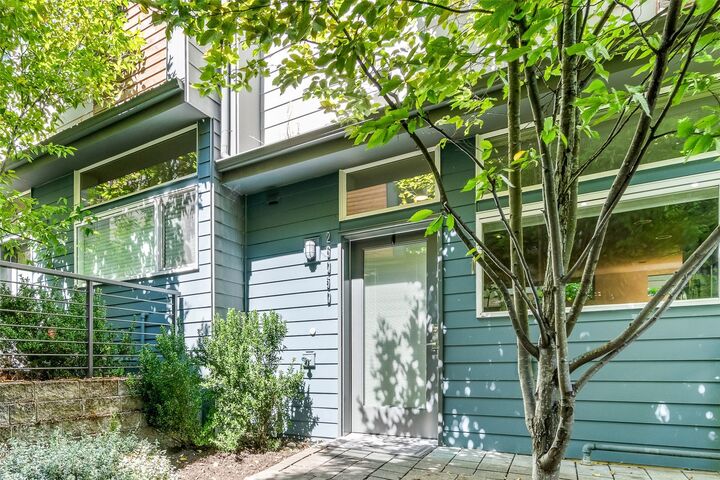 2605  22nd Avenue W D  Seattle WA 98199 photo