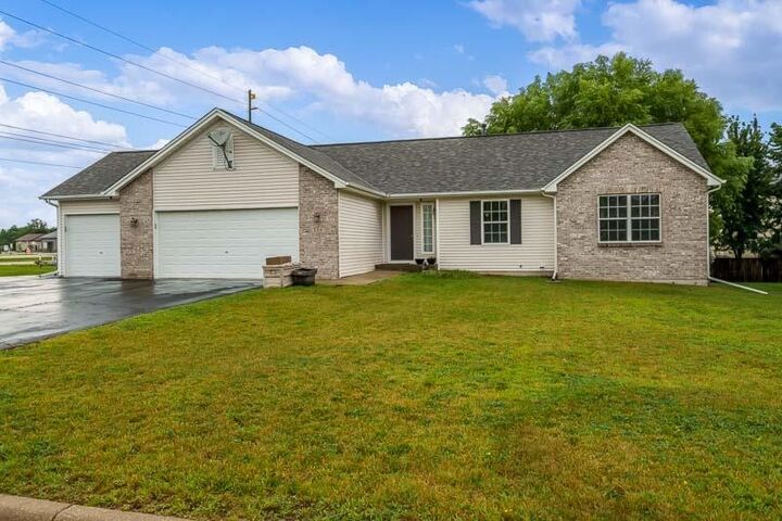 Property Photo:  829 Dr Clark Way  IL 61080 