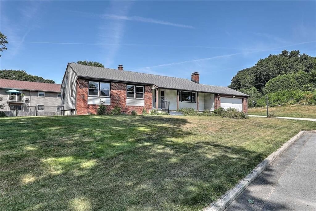 Property Photo:  45 Countryside Drive  RI 02904 