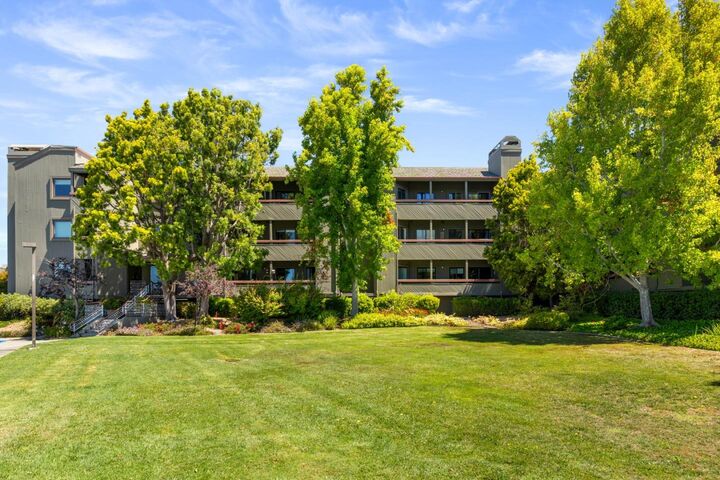 Property Photo:  780 Sea Spray Lane 112  CA 94404 