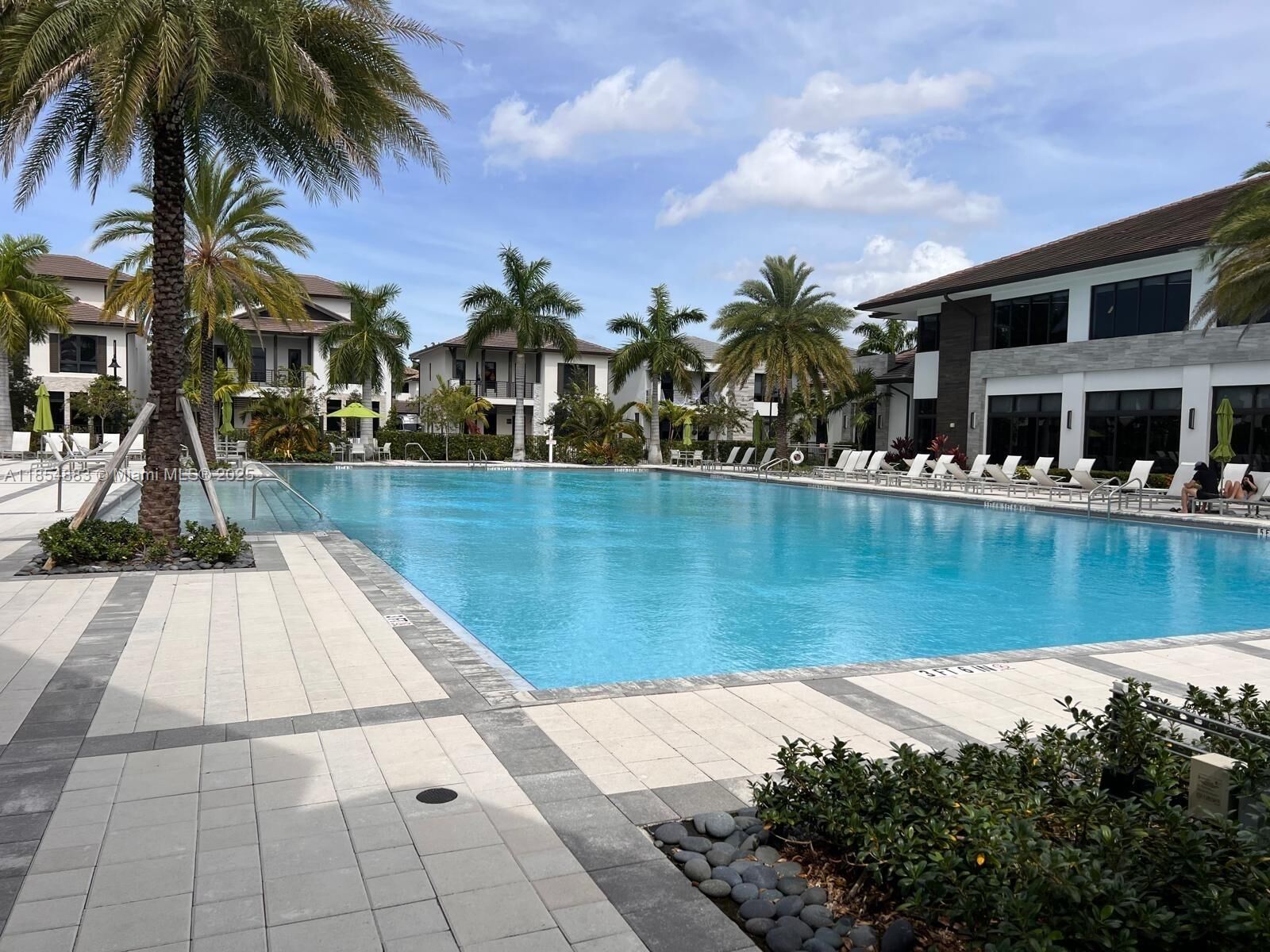 Property Photo: 8265 NW 41st St C-407 FL 33166