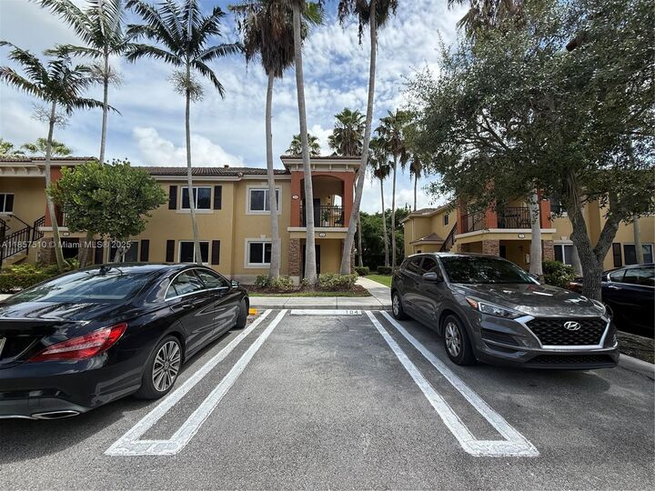 Property Photo:  3390 NE 9th St 104  FL 33033 