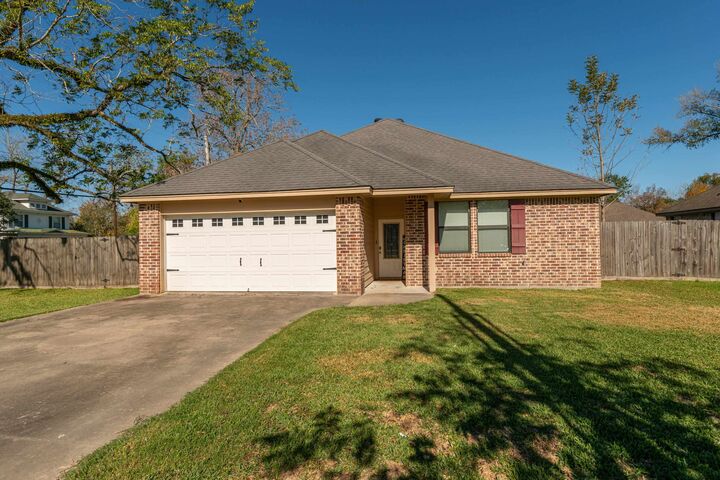 Property Photo: 190 W Barfield TX 77659