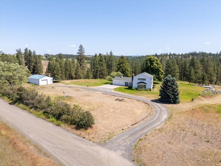 Property Photo:  1616 N Ritchey Rd  WA 99029 