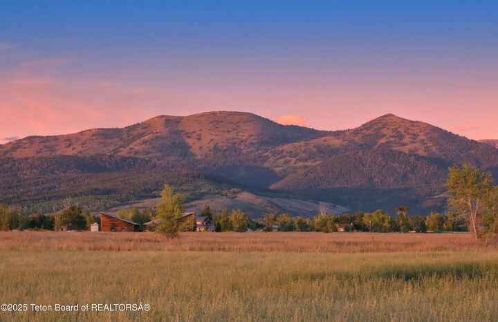 Property Photo:  1422 Whitetail Drive  ID 83422 