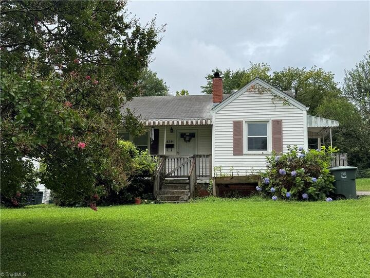 Property Photo: 4311 Harvard Avenue NC 27407