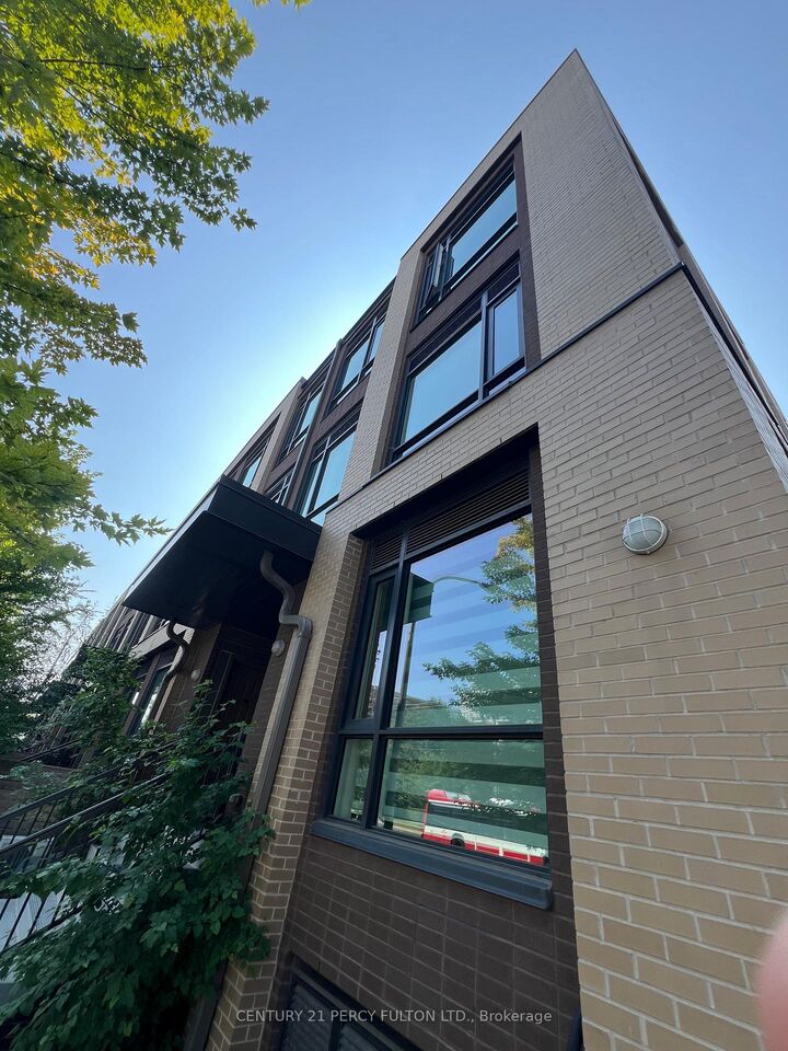 Photo de la propriété:  639 Lawrence Avenue W 323  ON M6A 1A9