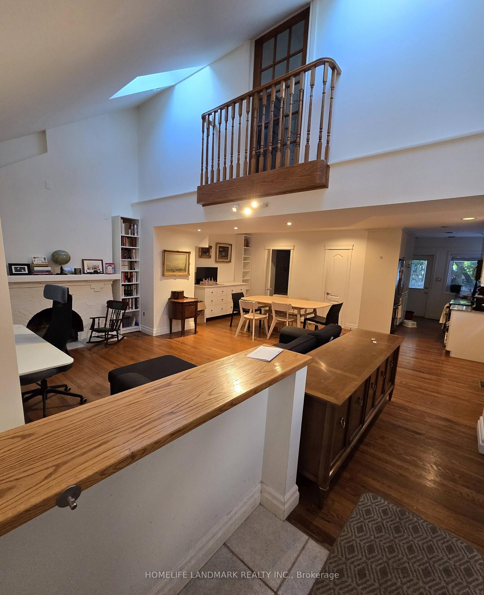 Property Photo: 110 Lawrence Avenue W ON M5M 1A6