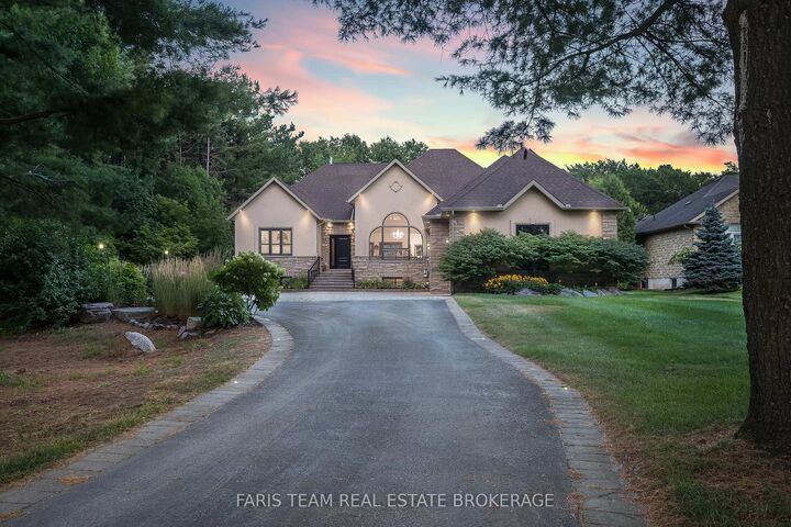 Property Photo:  1609 Wedgewood Drive  ON L9Z 1R8 