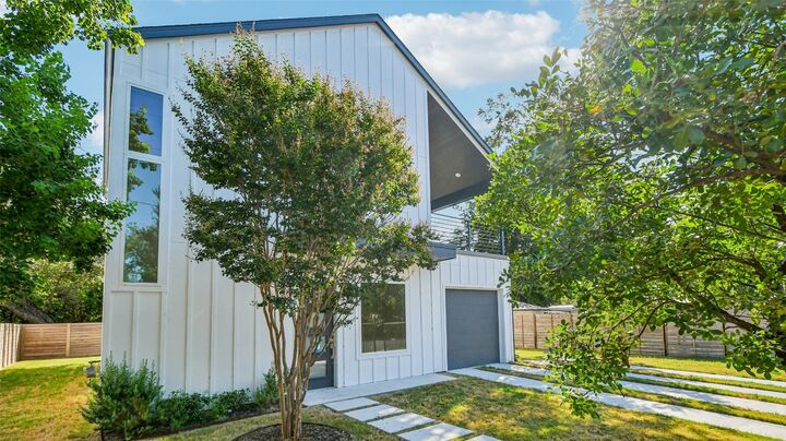 Property Photo:  102 W Fawnridge Drive  TX 78753 